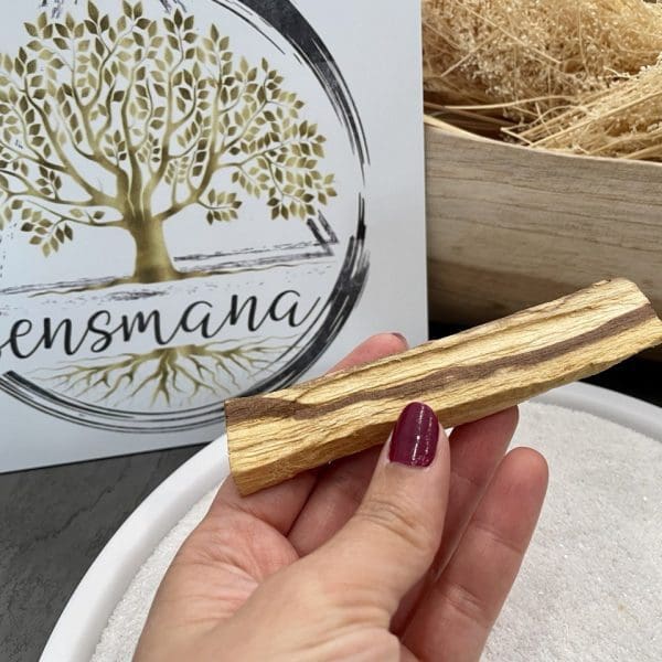 Palo Santo bois sacré purifier pierre