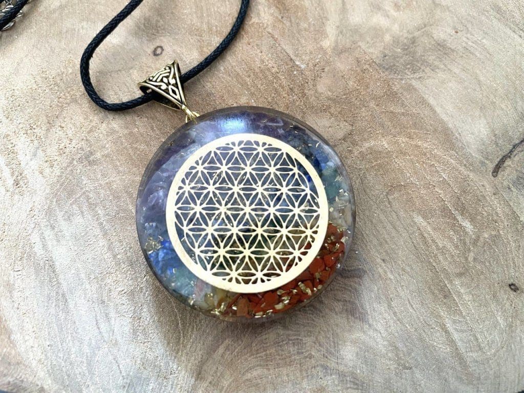 pendentif fleur de vie
