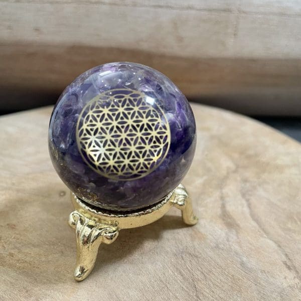orgonite sphere amethyste