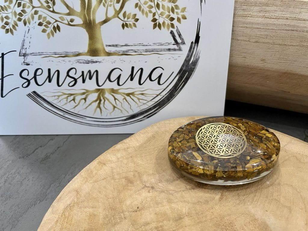 orgonite de poche oeil de tigre fleur de vie