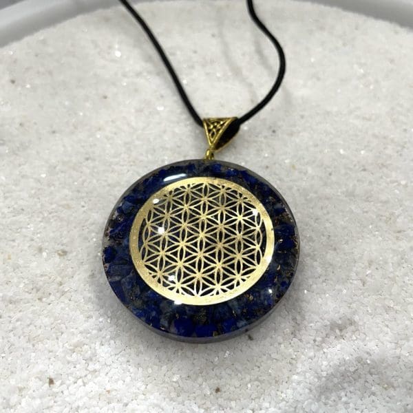 collier orgonite fleur de vie lapis lazuli