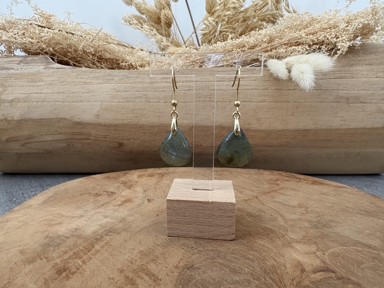 IMAGE 2026-07-08 14:26:34 Boucles d'oreilles Labradorite goutte, accroche acier inoxydable doré – Image 1