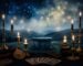 Constellations diffuses derriere un voile de brume au-dessus d un paysage nocturne, tons bleu nuit et or